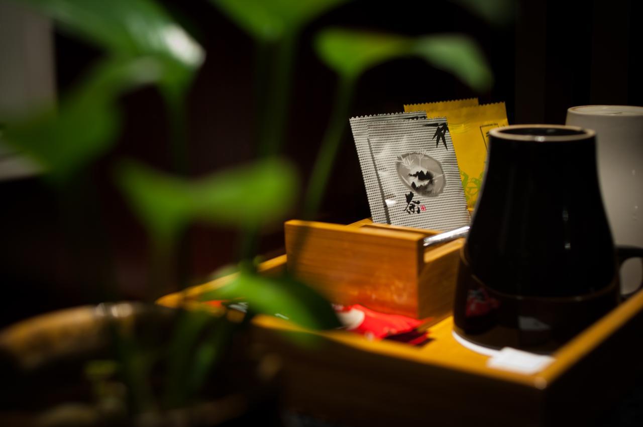 The Hotel Zen Urban Resort Чэнду Экстерьер фото