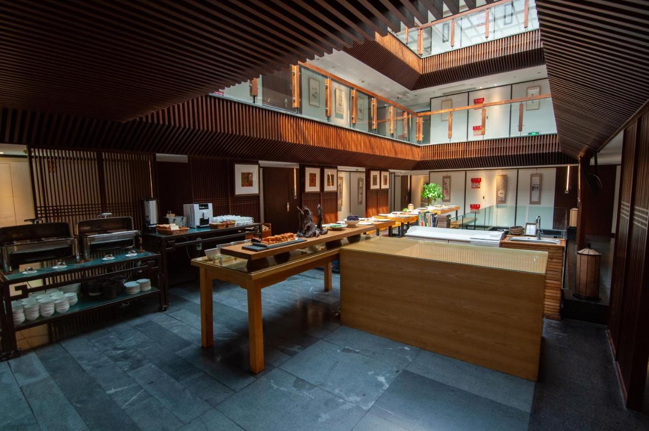 The Hotel Zen Urban Resort Чэнду Экстерьер фото