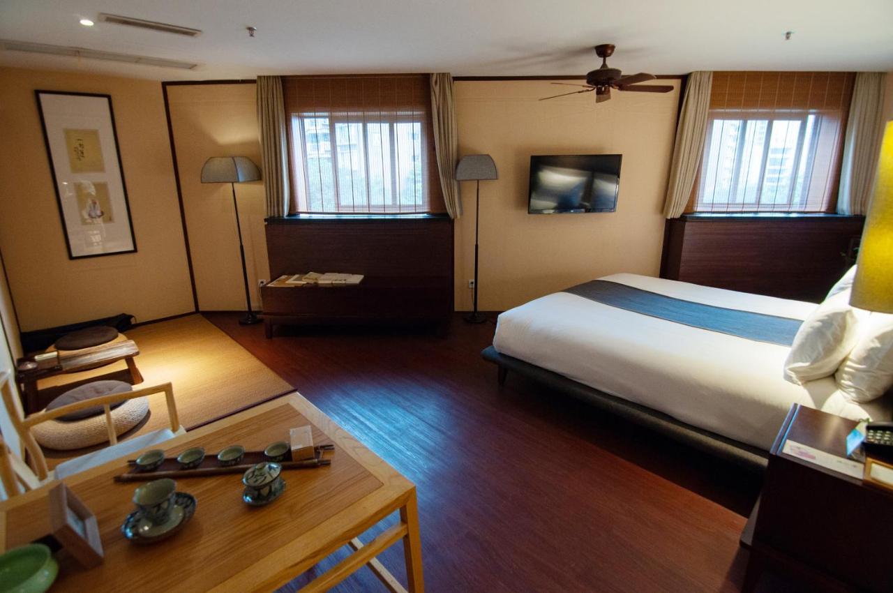 The Hotel Zen Urban Resort Чэнду Экстерьер фото